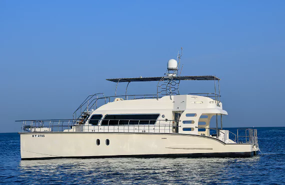 Party-boat-rental-in-dubai-marina